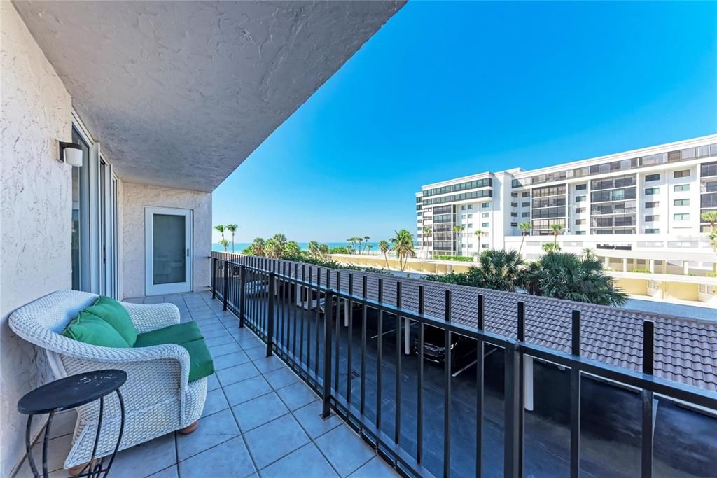 For Rent: $6,800 (2 beds, 2 baths, 1421 Square Feet)