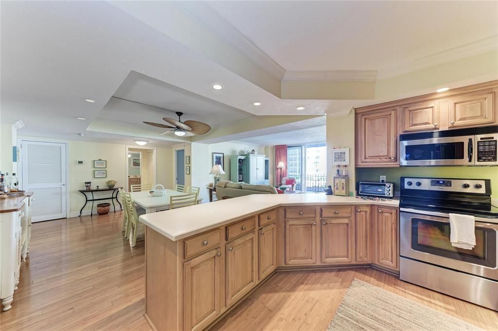 For Rent: $6,800 (2 beds, 2 baths, 1421 Square Feet)