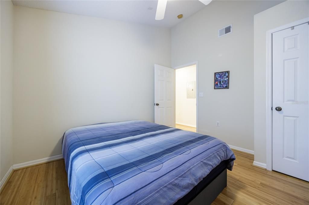 待售: $277,000 (3 贝兹, 2 浴室, 1454 平方英尺)