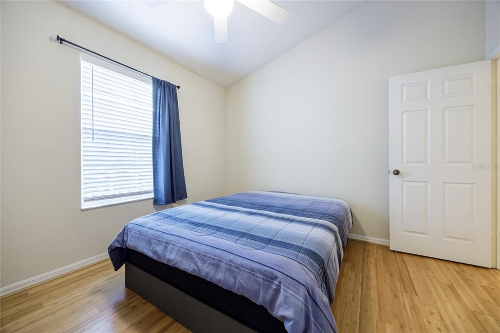 待售: $277,000 (3 贝兹, 2 浴室, 1454 平方英尺)