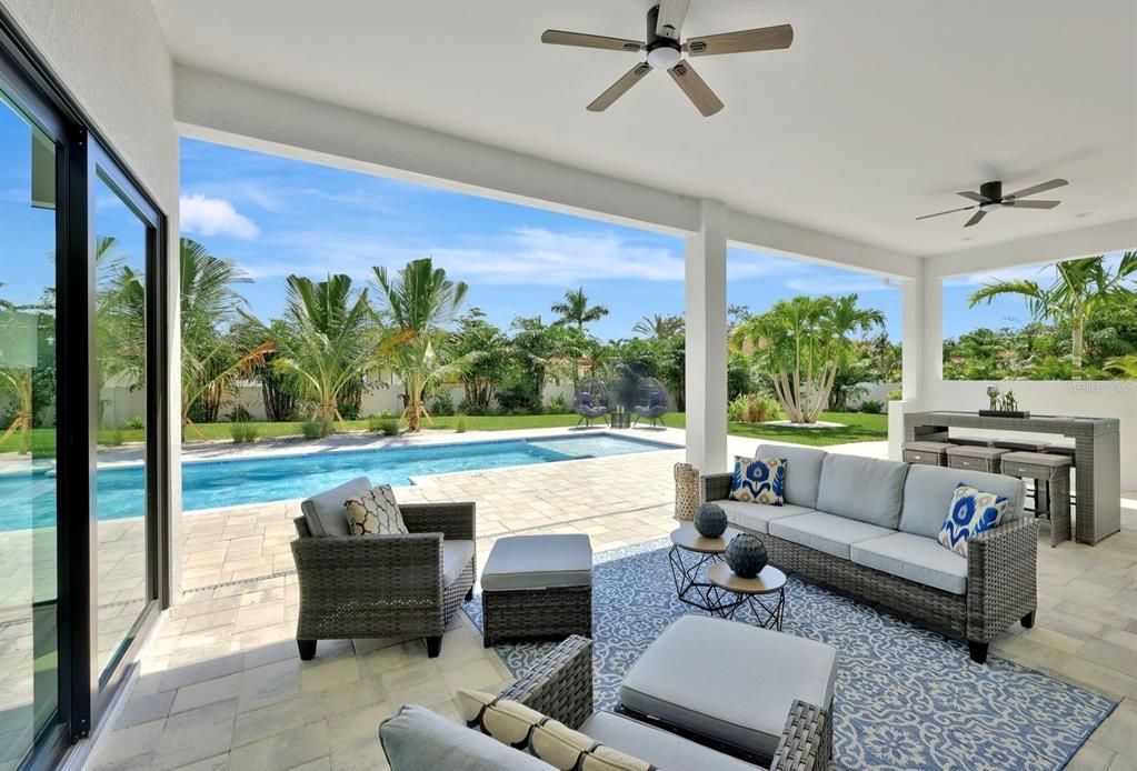 For Sale: $1,950,000 (4 beds, 4 baths, 2936 Square Feet)