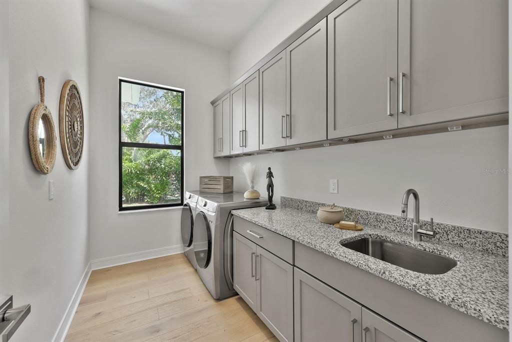 For Sale: $1,950,000 (4 beds, 4 baths, 2936 Square Feet)