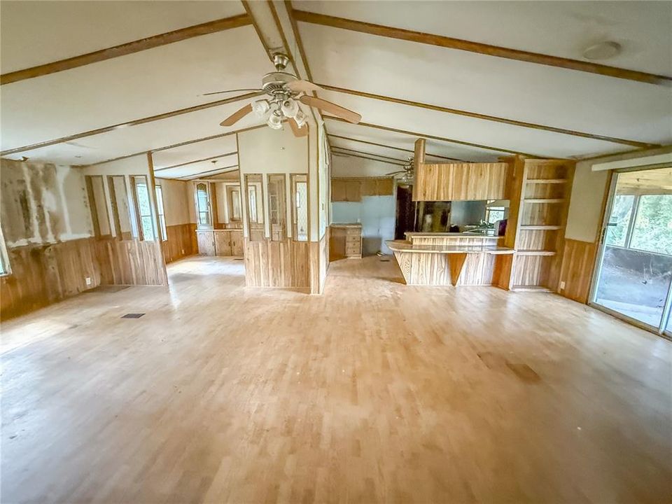 For Sale: $126,000 (3 beds, 2 baths, 1680 Square Feet)