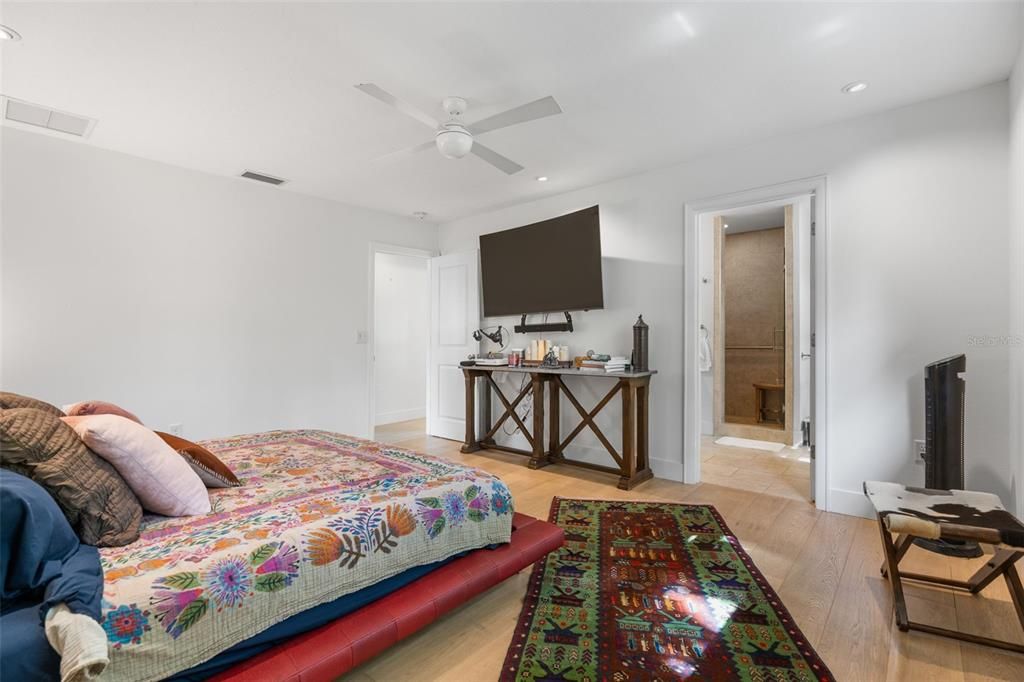 En Venta: $1,700,000 (3 camas, 2 baños, 1890 Pies cuadrados)