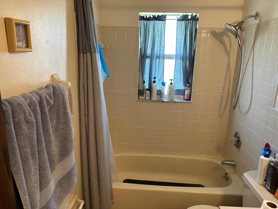 待售: $199,900 (3 贝兹, 2 浴室, 1462 平方英尺)