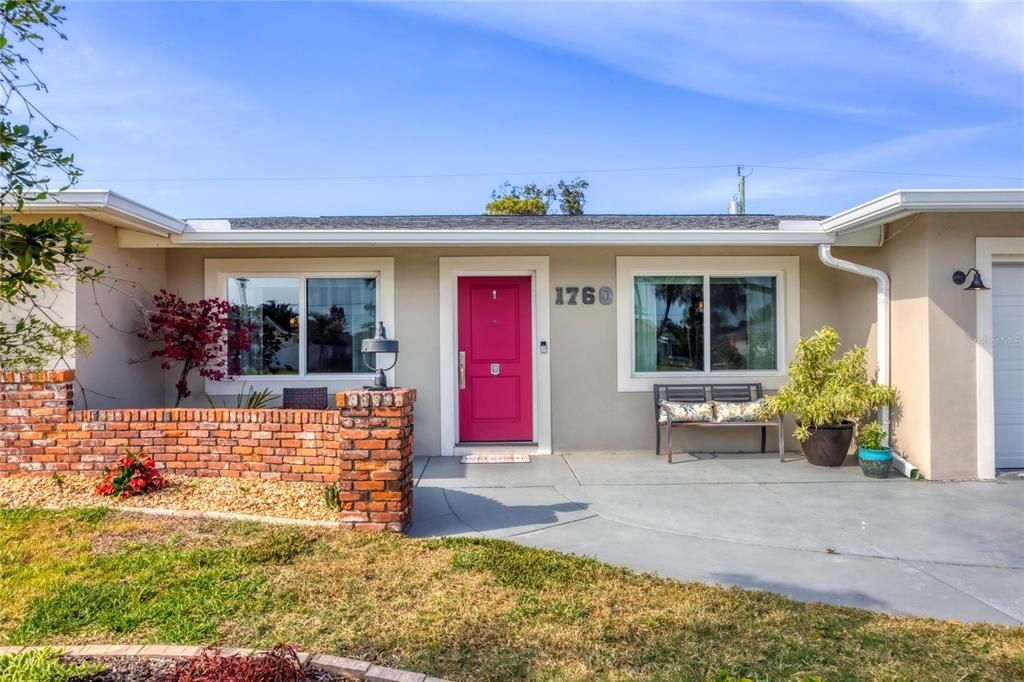 Activo con contrato: $289,900 (3 camas, 2 baños, 1754 Pies cuadrados)