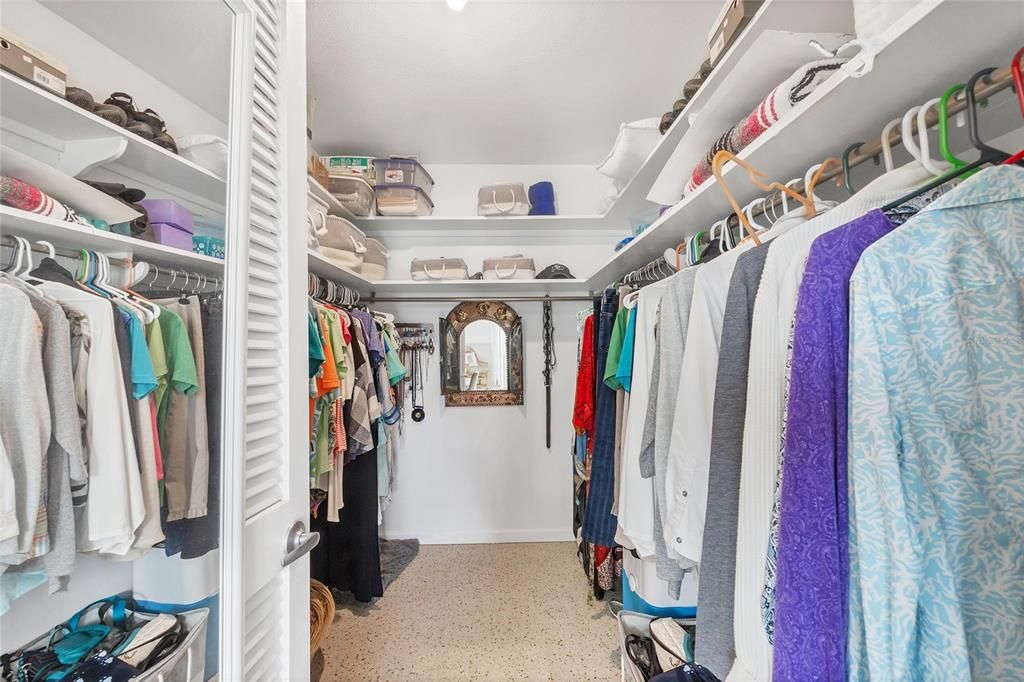 Activo con contrato: $289,900 (3 camas, 2 baños, 1754 Pies cuadrados)