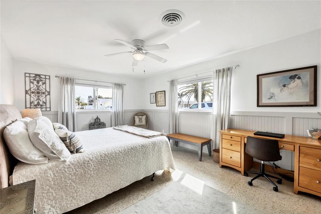 Activo con contrato: $289,900 (3 camas, 2 baños, 1754 Pies cuadrados)