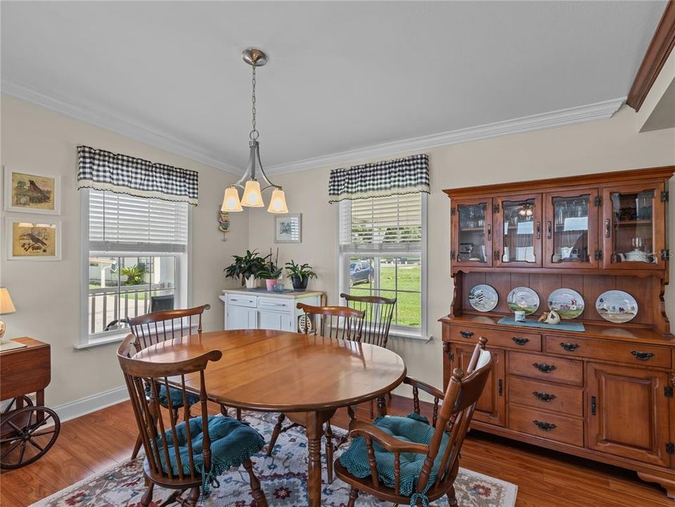 For Sale: $275,000 (2 beds, 2 baths, 1680 Square Feet)