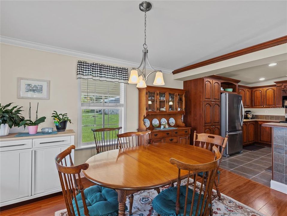 For Sale: $275,000 (2 beds, 2 baths, 1680 Square Feet)