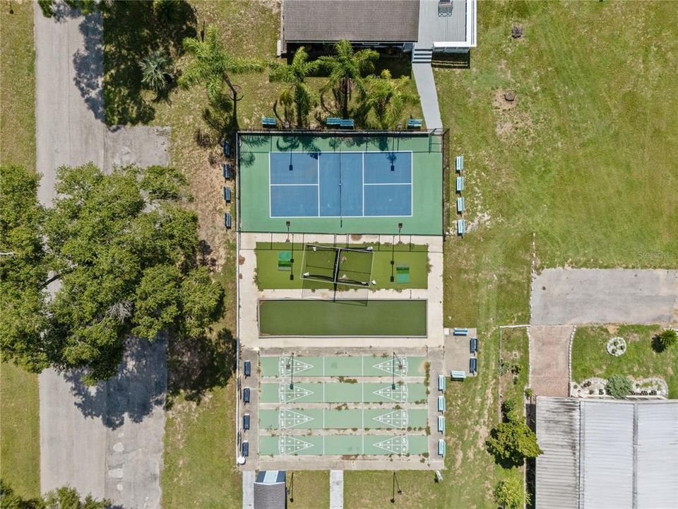 For Sale: $275,000 (2 beds, 2 baths, 1680 Square Feet)