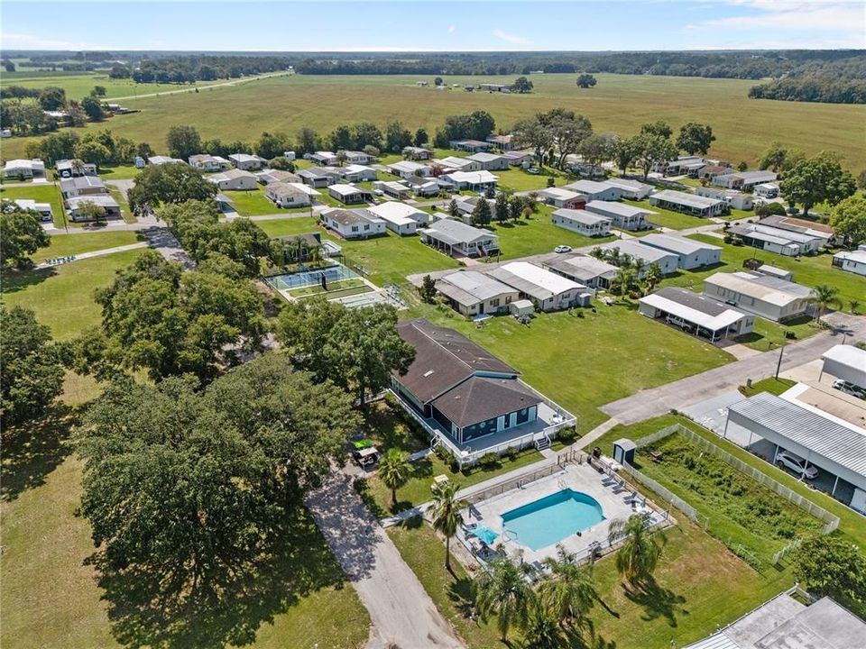 For Sale: $275,000 (2 beds, 2 baths, 1680 Square Feet)