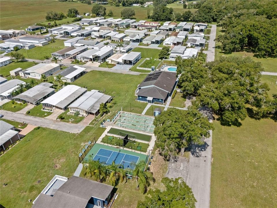 For Sale: $275,000 (2 beds, 2 baths, 1680 Square Feet)