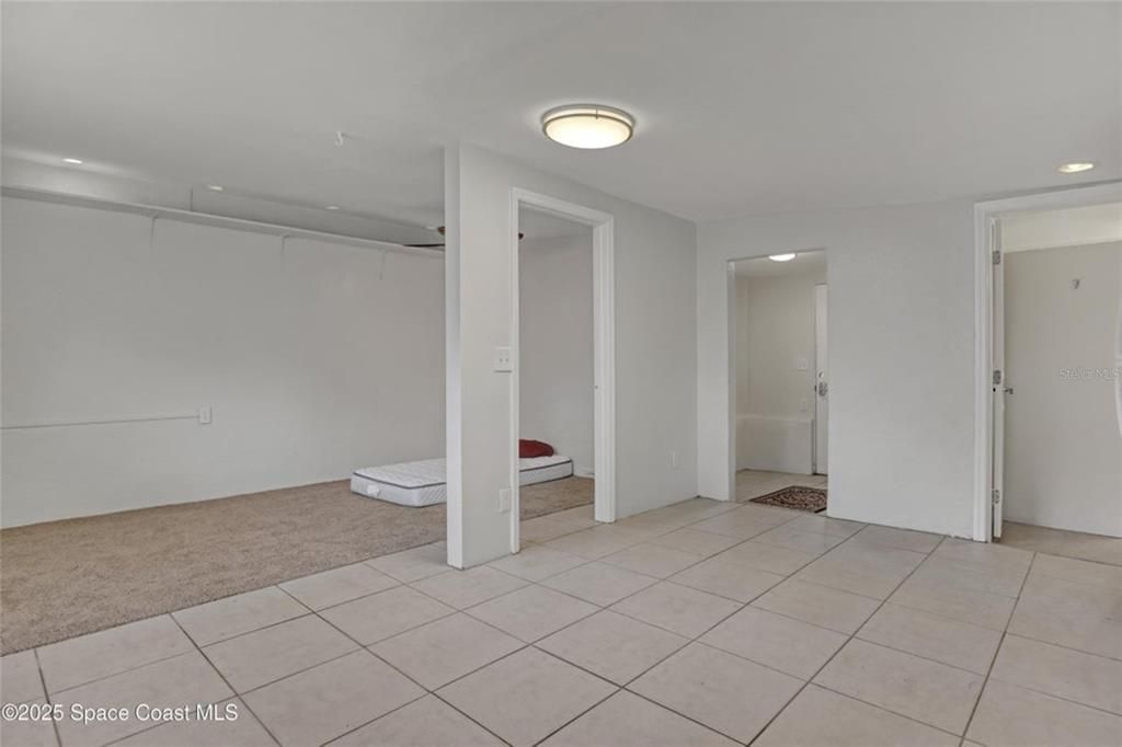 待售: $239,000 (4 贝兹, 2 浴室, 1251 平方英尺)