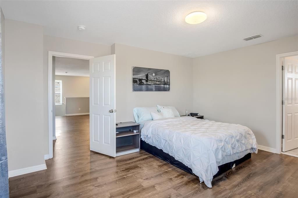 待售: $495,000 (5 贝兹, 3 浴室, 2678 平方英尺)