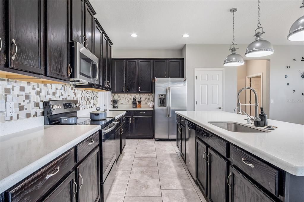 待售: $495,000 (5 贝兹, 3 浴室, 2678 平方英尺)