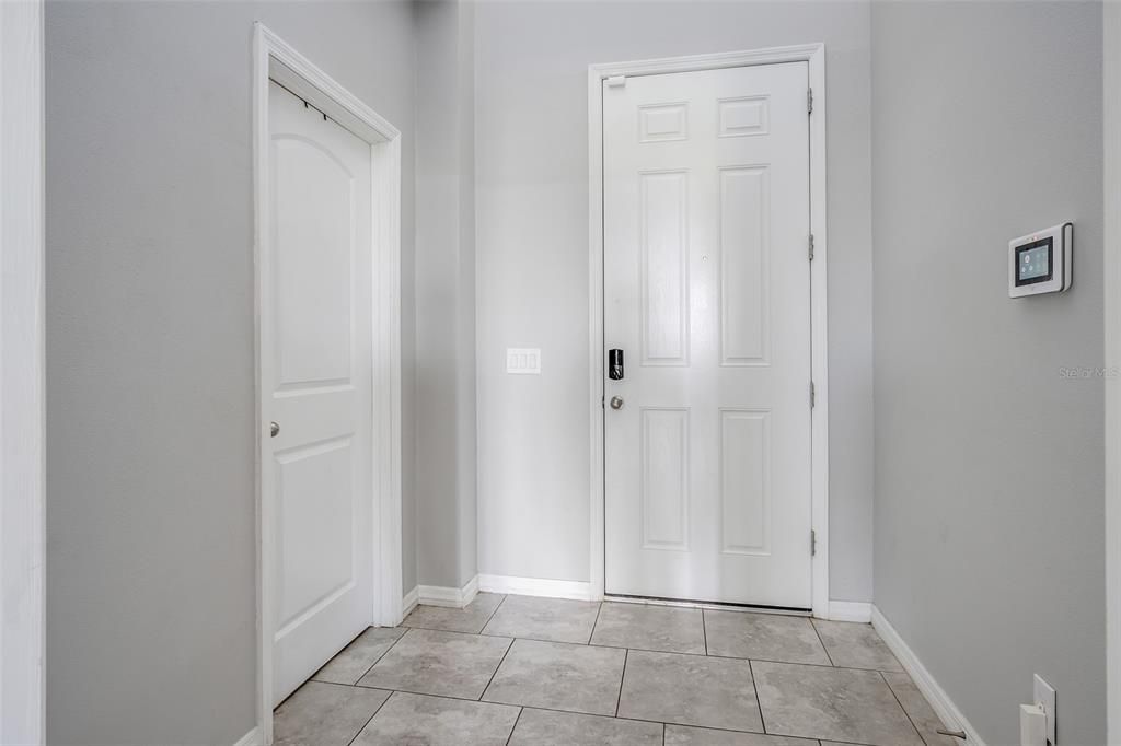 待售: $495,000 (5 贝兹, 3 浴室, 2678 平方英尺)