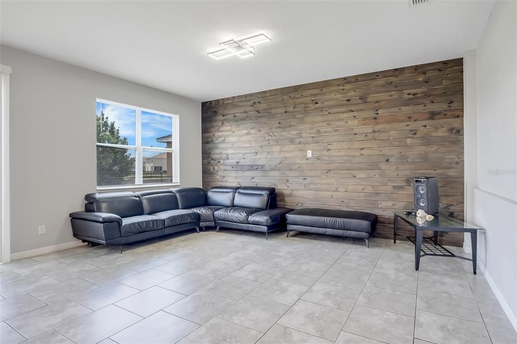 待售: $495,000 (5 贝兹, 3 浴室, 2678 平方英尺)