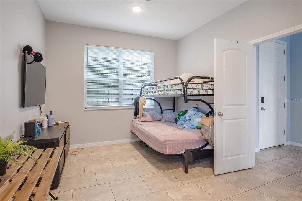 待售: $495,000 (5 贝兹, 3 浴室, 2678 平方英尺)