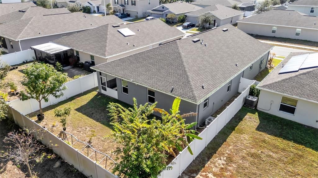 For Sale: $359,900 (3 beds, 3 baths, 2203 Square Feet)