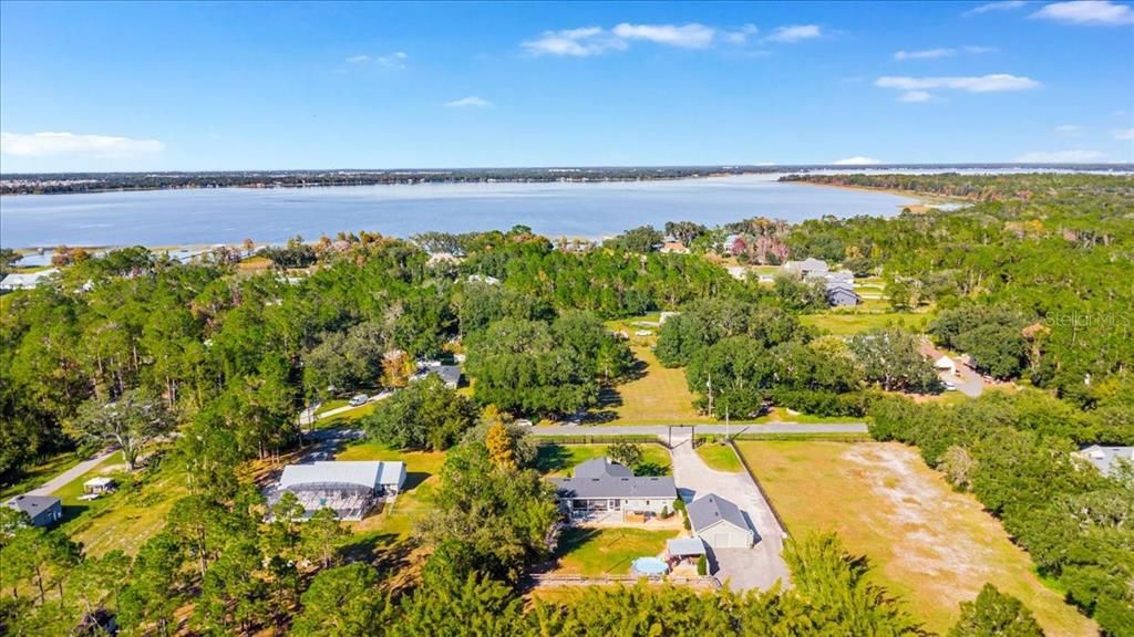 For Sale: $649,900 (4 beds, 2 baths, 2276 Square Feet)