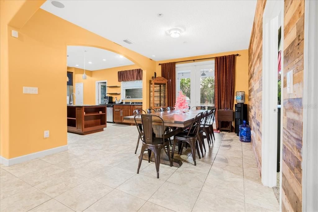 For Sale: $649,900 (4 beds, 2 baths, 2276 Square Feet)