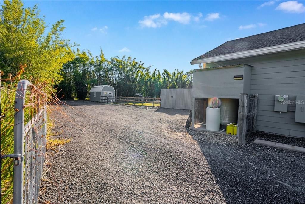 For Sale: $649,900 (4 beds, 2 baths, 2276 Square Feet)