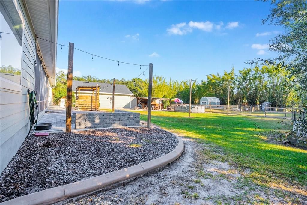 For Sale: $649,900 (4 beds, 2 baths, 2276 Square Feet)