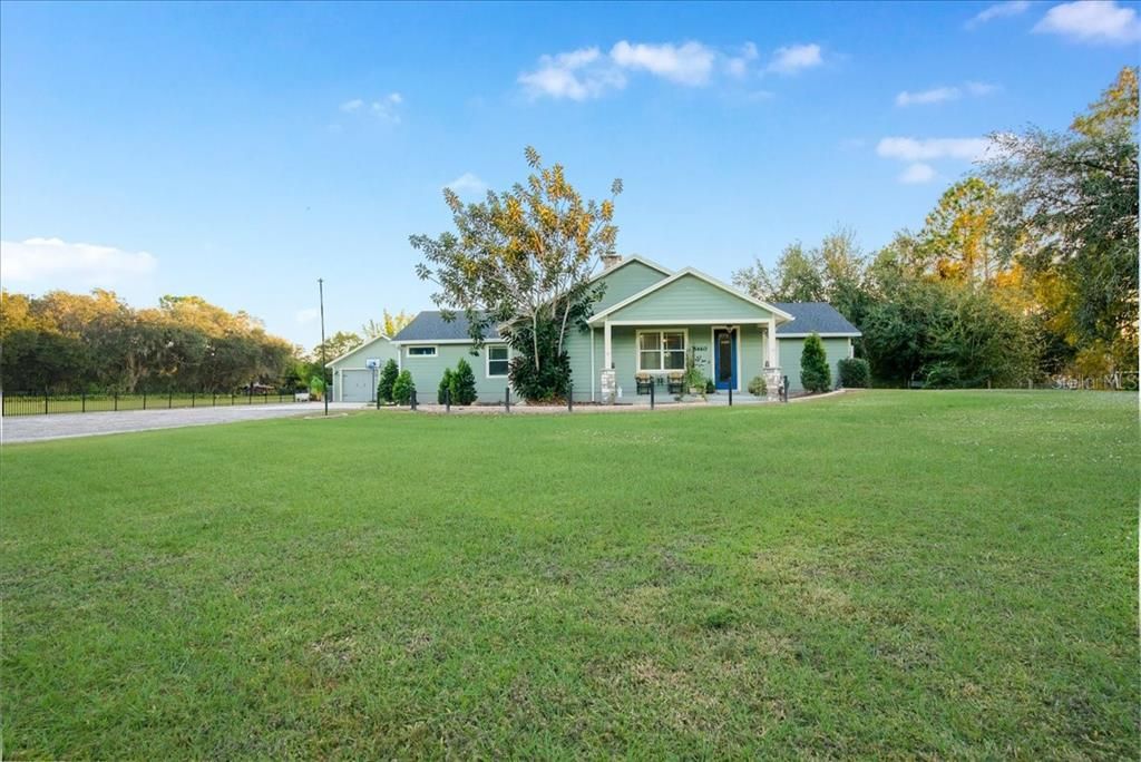 For Sale: $649,900 (4 beds, 2 baths, 2276 Square Feet)