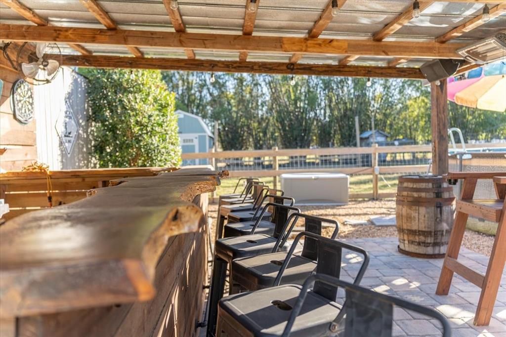 For Sale: $649,900 (4 beds, 2 baths, 2276 Square Feet)