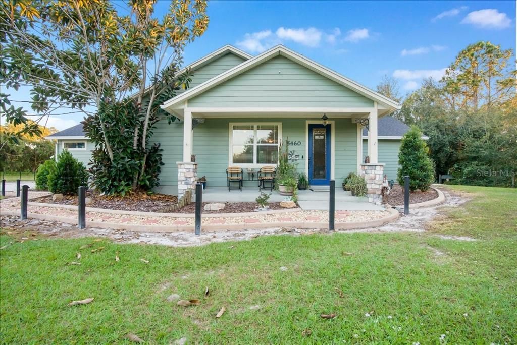 For Sale: $649,900 (4 beds, 2 baths, 2276 Square Feet)