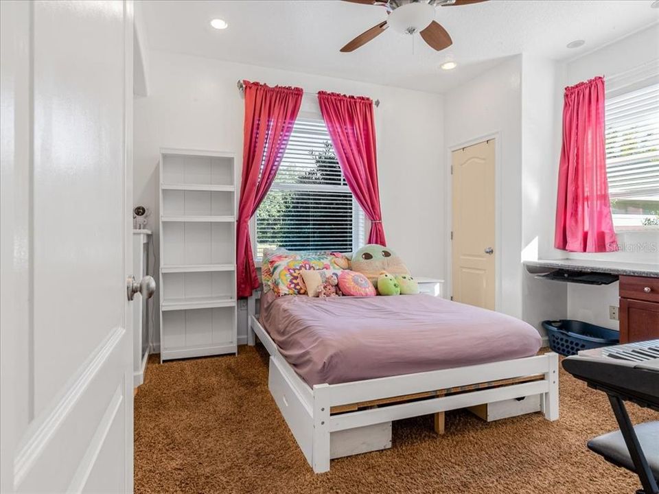 For Sale: $649,900 (4 beds, 2 baths, 2276 Square Feet)