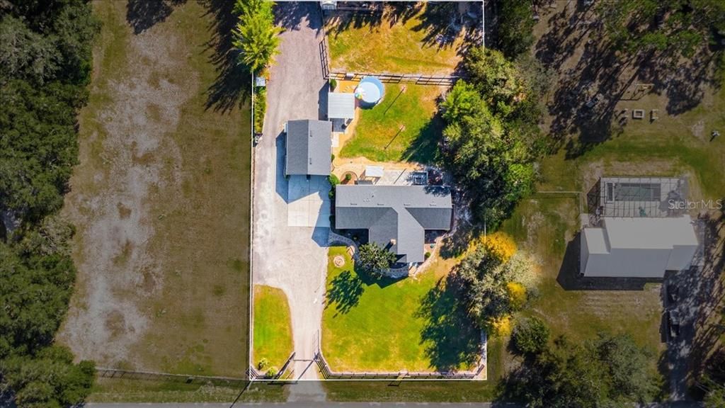 For Sale: $649,900 (4 beds, 2 baths, 2276 Square Feet)