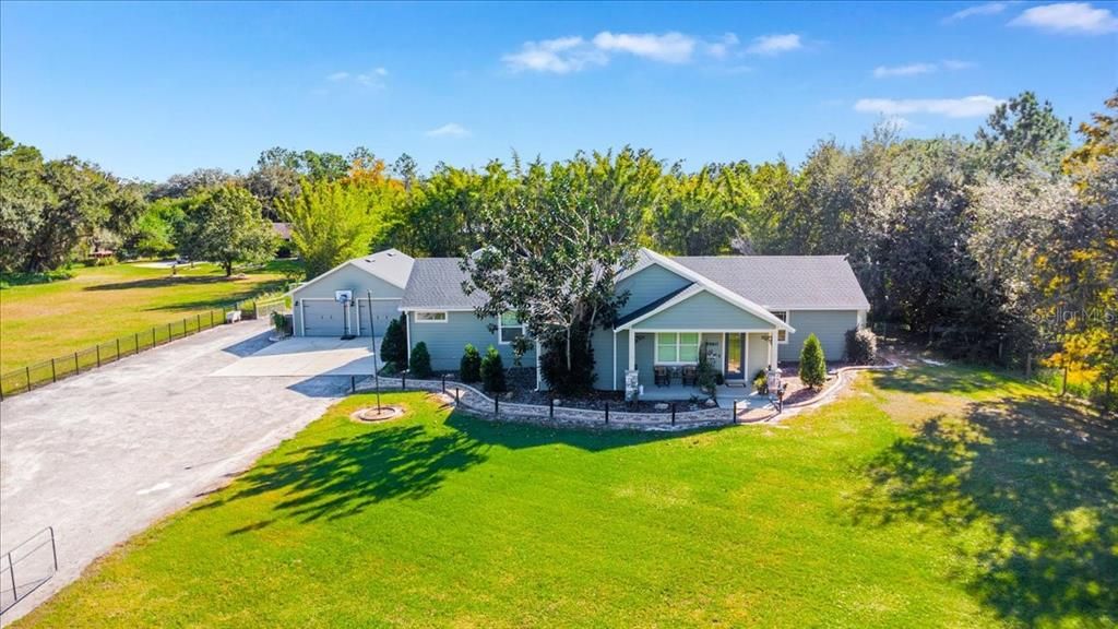 For Sale: $649,900 (4 beds, 2 baths, 2276 Square Feet)