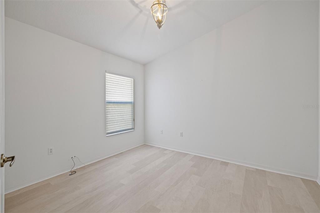 На продажу: $275,000 (3 спален, 2 ванн, 1942 Квадратных фут)