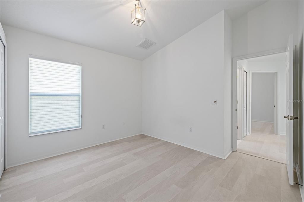 На продажу: $275,000 (3 спален, 2 ванн, 1942 Квадратных фут)