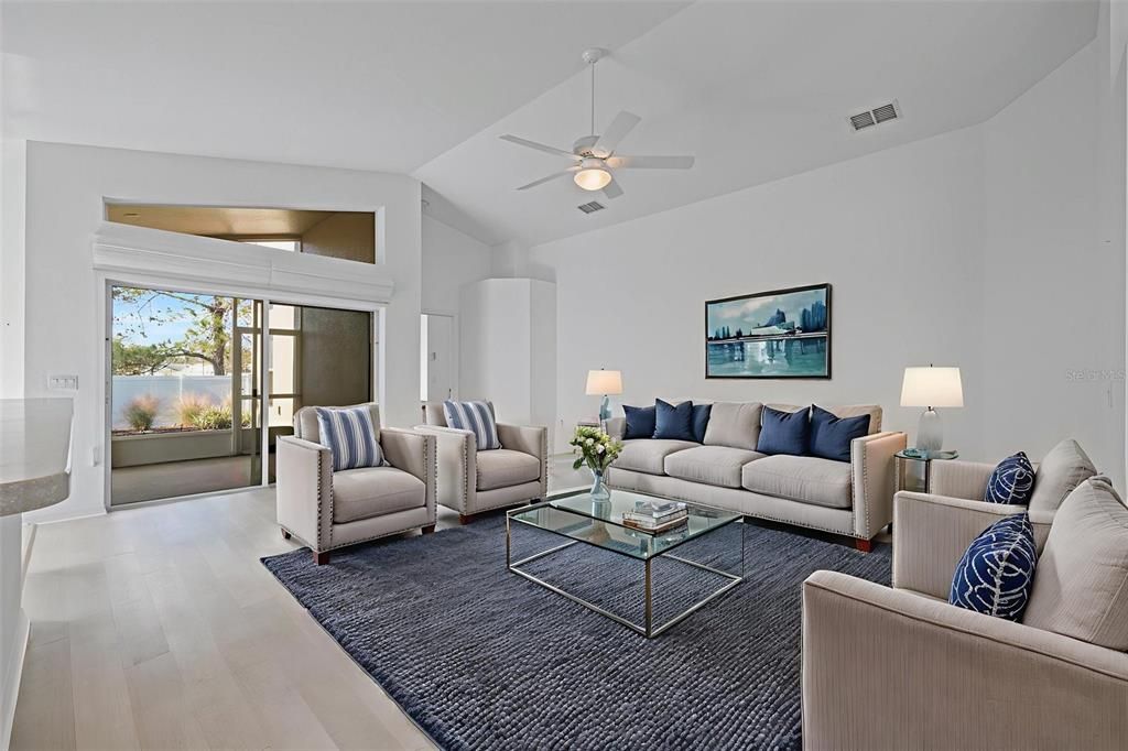 На продажу: $275,000 (3 спален, 2 ванн, 1942 Квадратных фут)