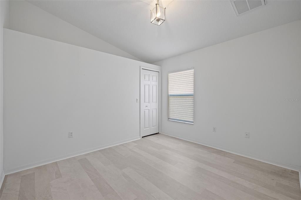 На продажу: $275,000 (3 спален, 2 ванн, 1942 Квадратных фут)