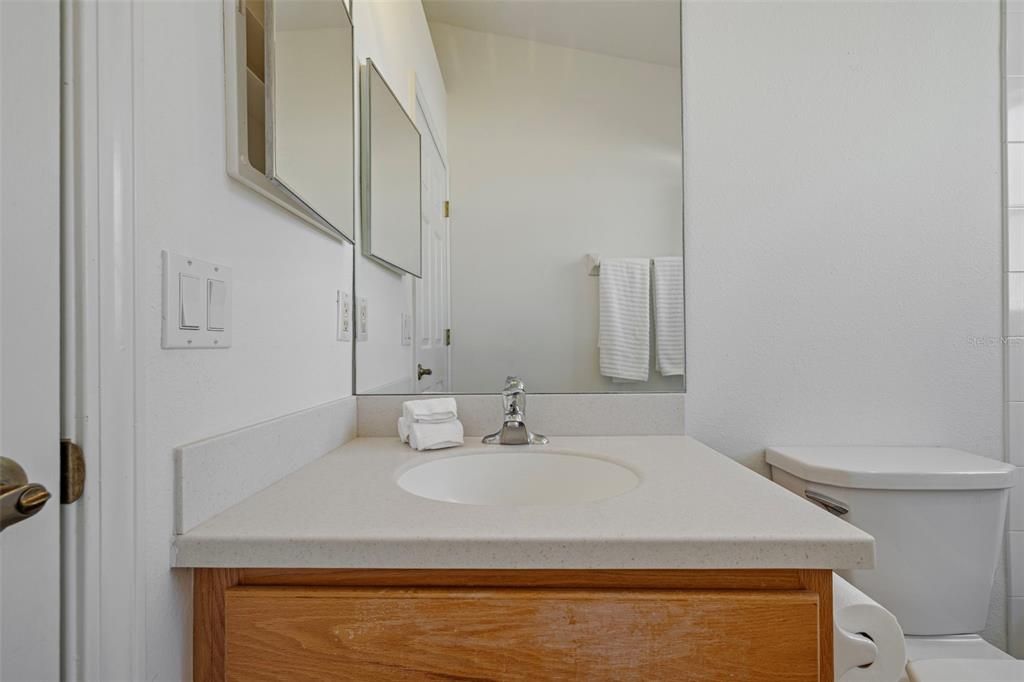 На продажу: $275,000 (3 спален, 2 ванн, 1942 Квадратных фут)