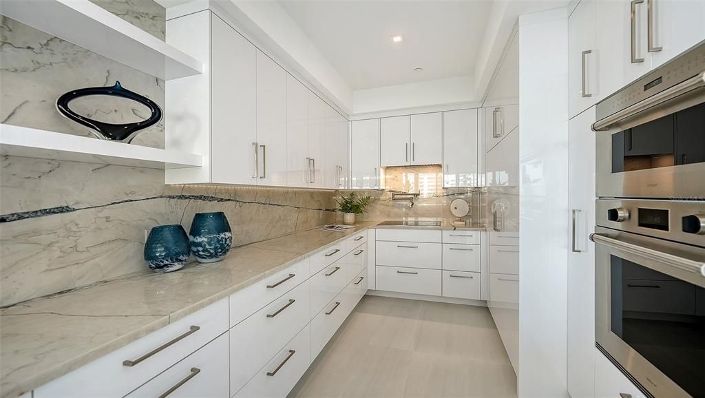 For Sale: $3,250,000 (2 beds, 3 baths, 2385 Square Feet)