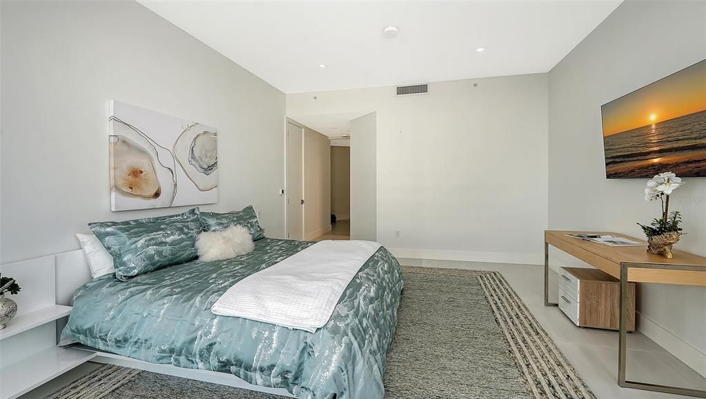 For Sale: $3,250,000 (2 beds, 3 baths, 2385 Square Feet)