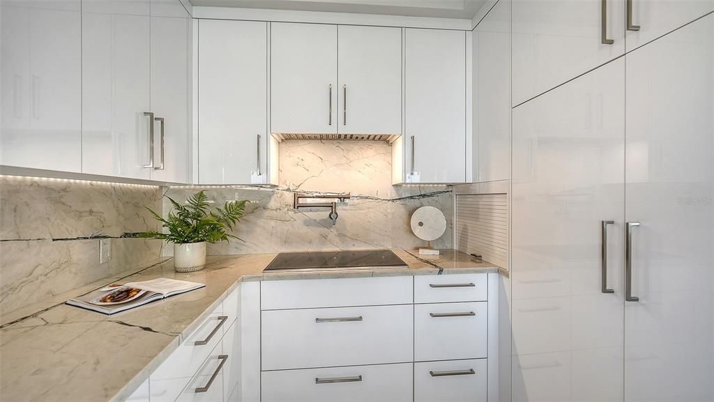 For Sale: $3,250,000 (2 beds, 3 baths, 2385 Square Feet)