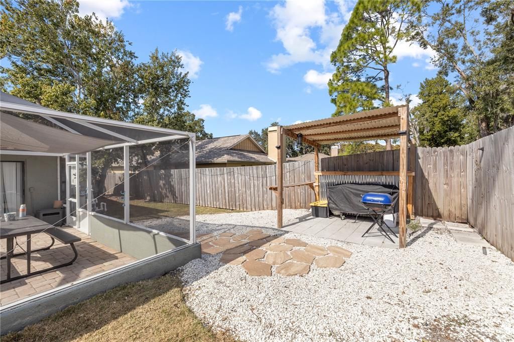 На продажу: $435,000 (3 спален, 2 ванн, 1690 Квадратных фут)