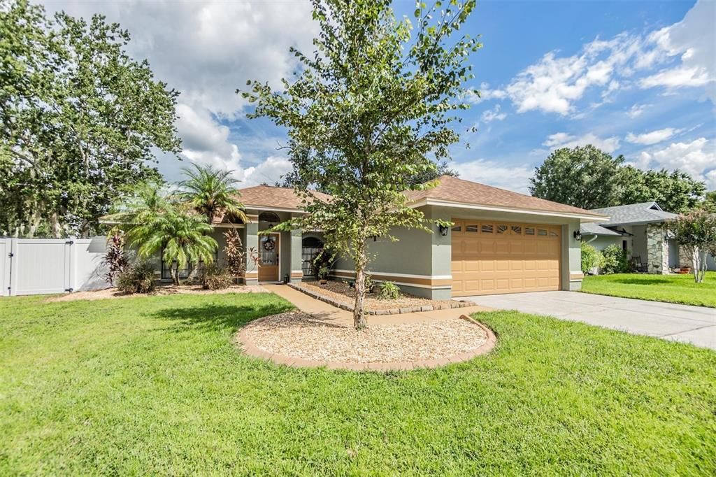 На продажу: $435,000 (3 спален, 2 ванн, 1690 Квадратных фут)