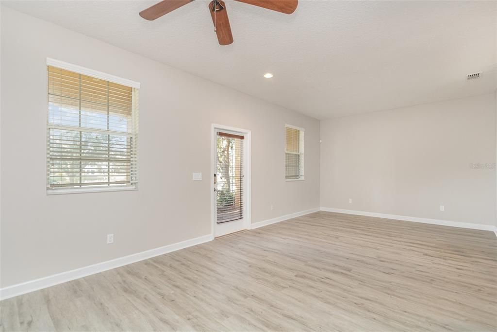 待售: $395,000 (3 贝兹, 2 浴室, 1662 平方英尺)