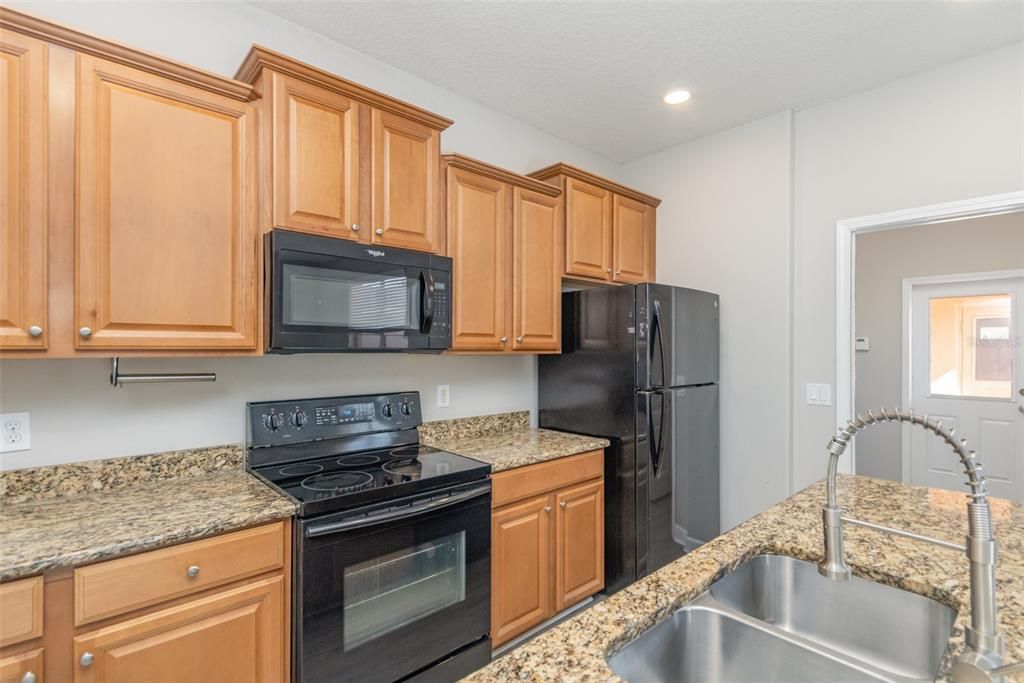 待售: $395,000 (3 贝兹, 2 浴室, 1662 平方英尺)