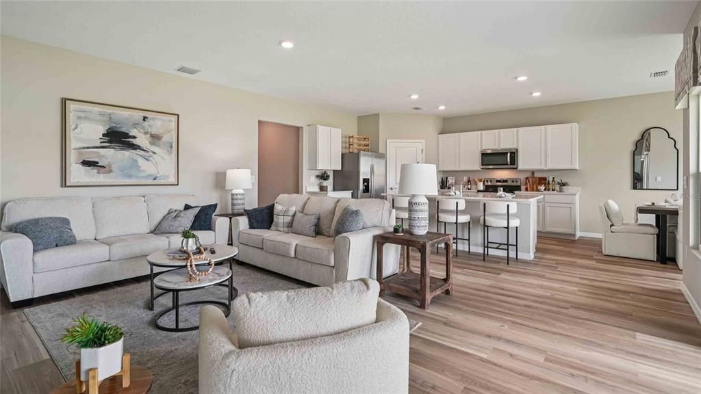 For Sale: $362,070 (4 beds, 3 baths, 1956 Square Feet)