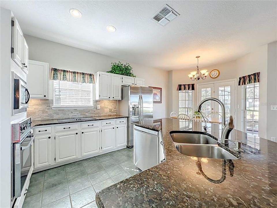 For Sale: $585,000 (4 beds, 2 baths, 2423 Square Feet)