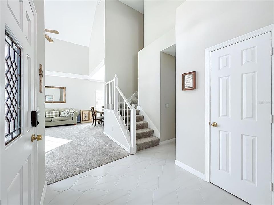 For Sale: $585,000 (4 beds, 2 baths, 2423 Square Feet)