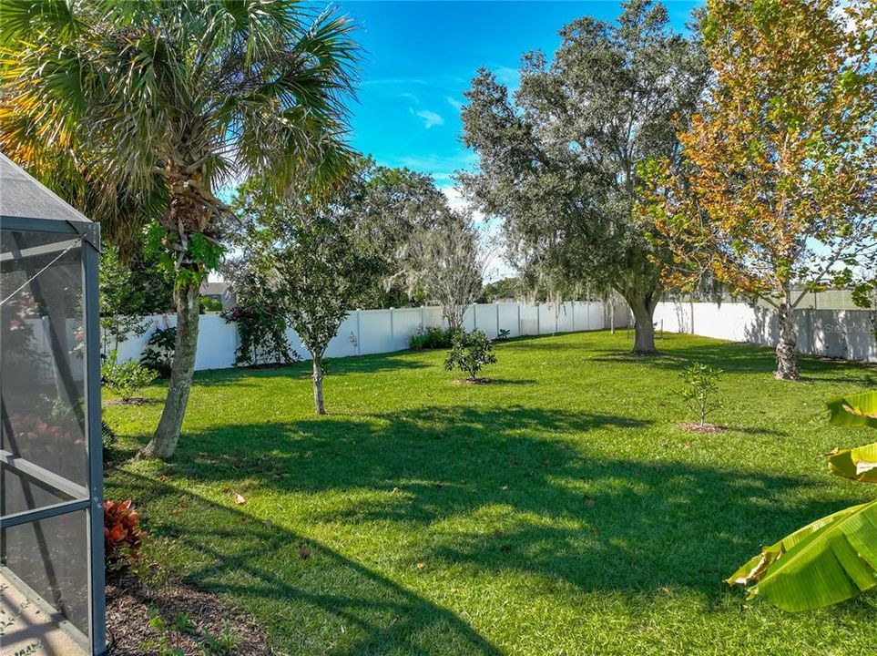 For Sale: $585,000 (4 beds, 2 baths, 2423 Square Feet)